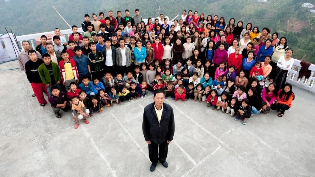 World largest Family Mizoram, Ziona Chana family, polygamy village India, Baktawng village Mizoram, biggest family in the world